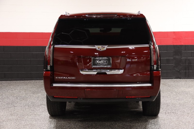 2016 Cadillac Escalade Luxury Collection 4dr Suv in , 