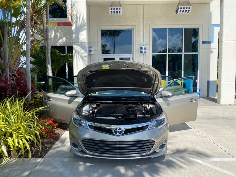 2013 Toyota Avalon XLE Premium LOW MILES 56,196 in , 