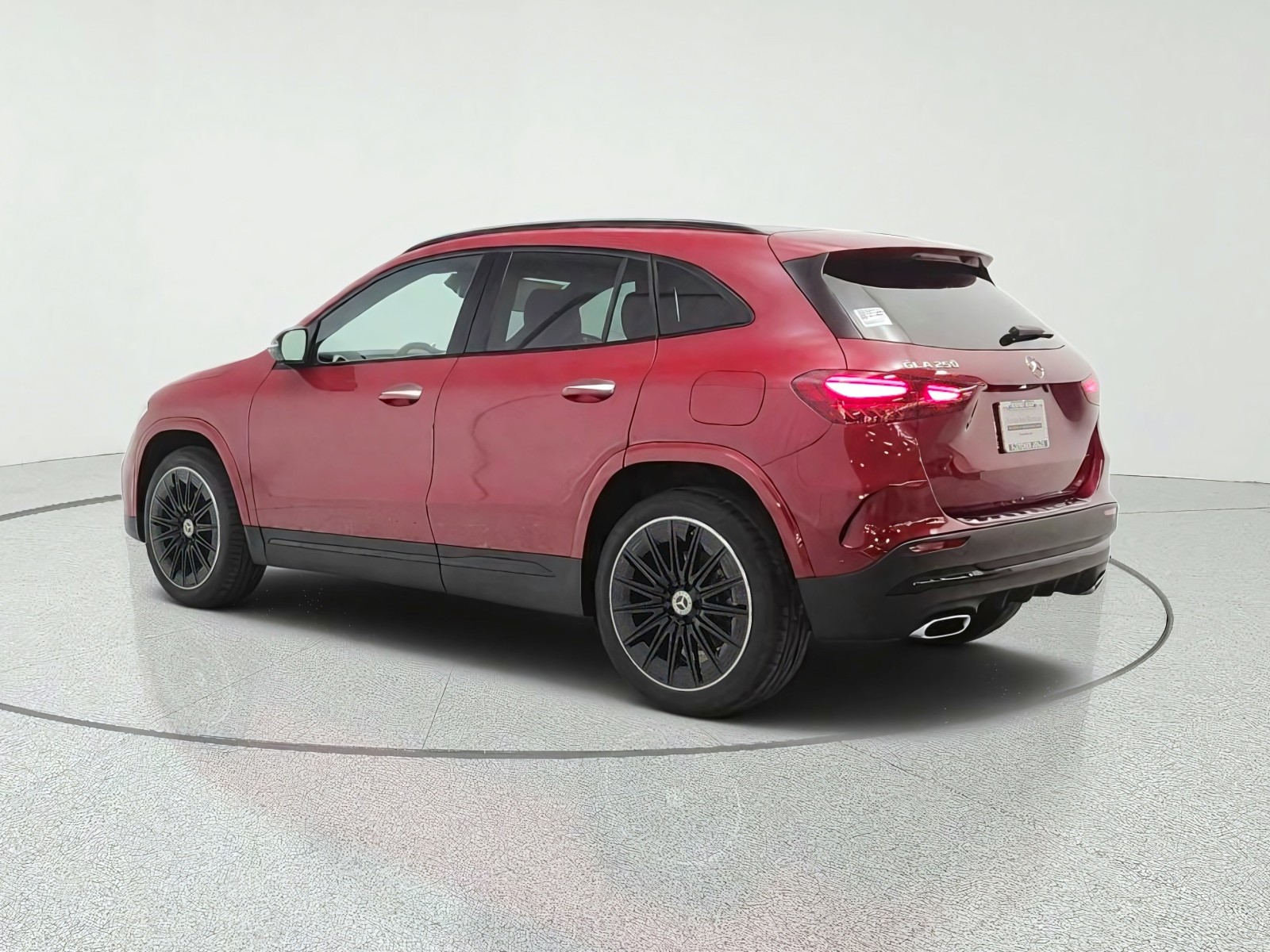 New 2026 MANUFAKTUR Patagonia Red Metallic Mercedes-Benz GLA 250 SUV image 7