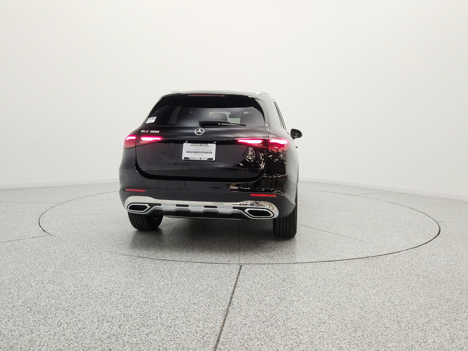 New 2026 Black Mercedes-Benz GLC 300 SUV image 6