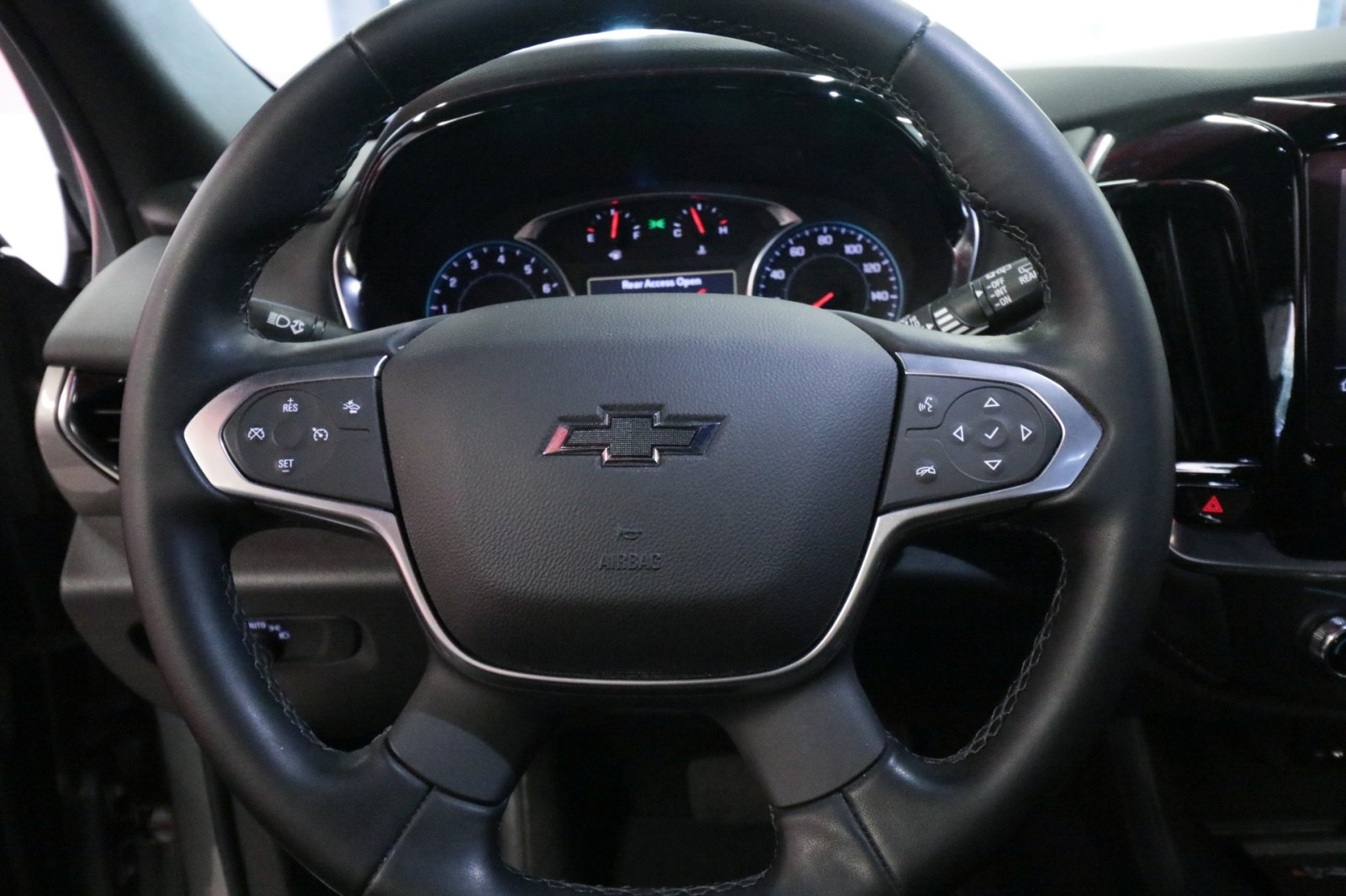 Used Car 2023 Chevrolet Traverse  Lt Cloth For Sale Under $30,000 In Austin, Texas