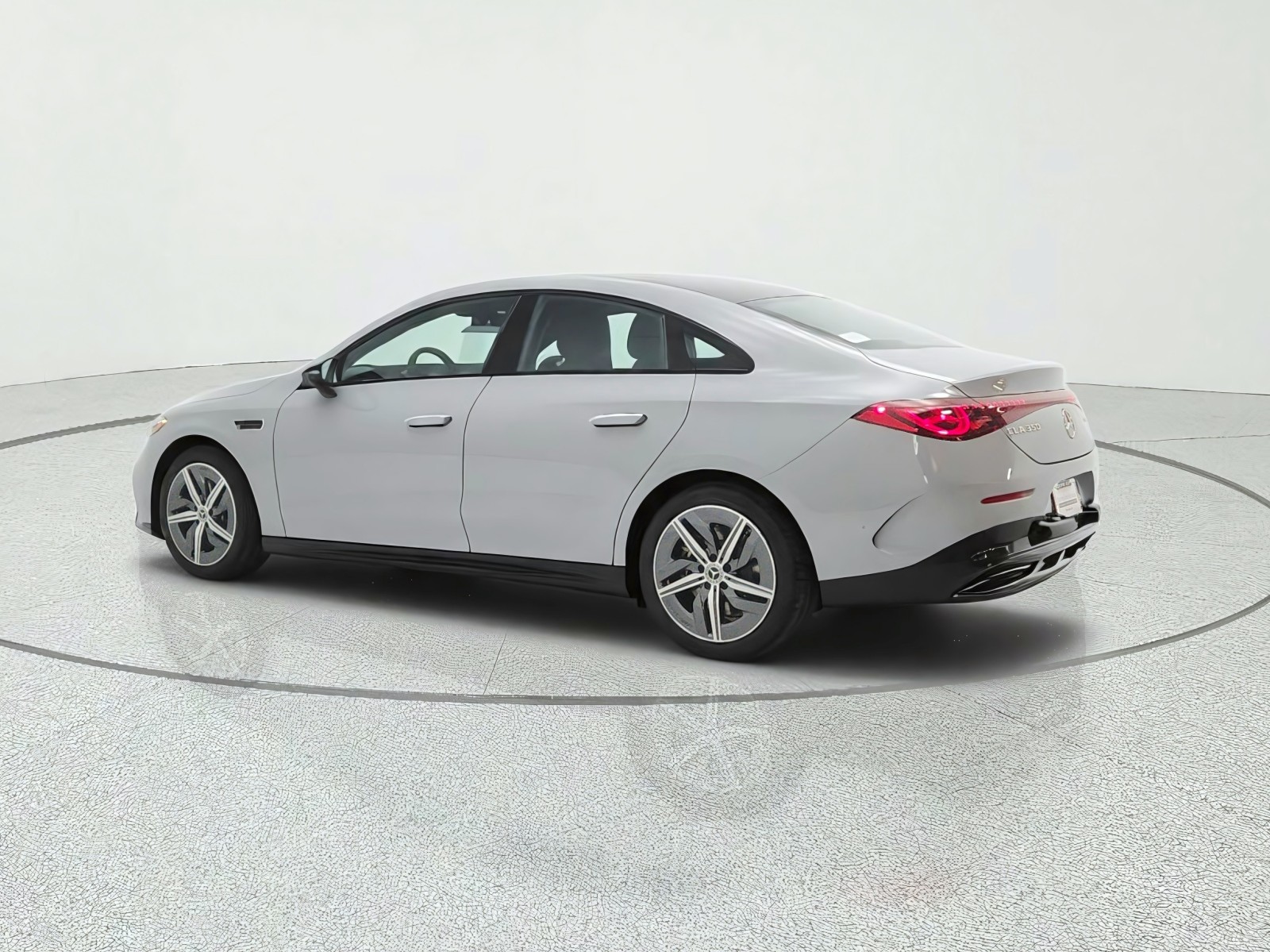 New 2027 MANUFAKTUR Alpine Grey Mercedes-Benz CLA 350 Electric 4MATIC® image 7