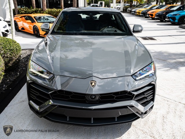 2022 Lamborghini Urus  in , 