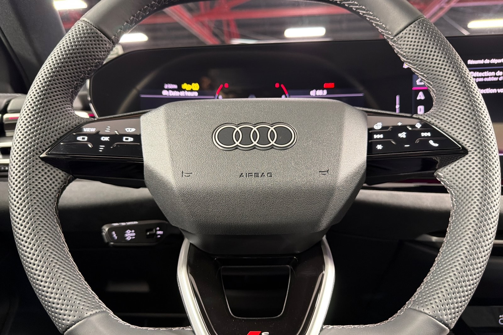 Used 2025 Mythos Black Metallic Audi Premium Plus 3.0 TFSI quattro image 22