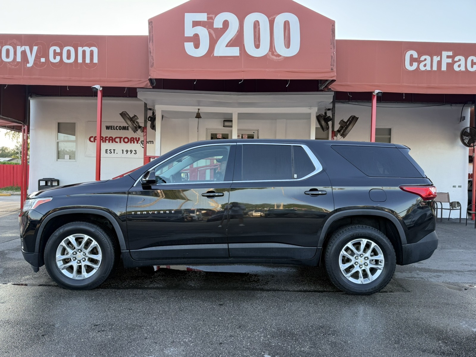 View vehicle photo 6