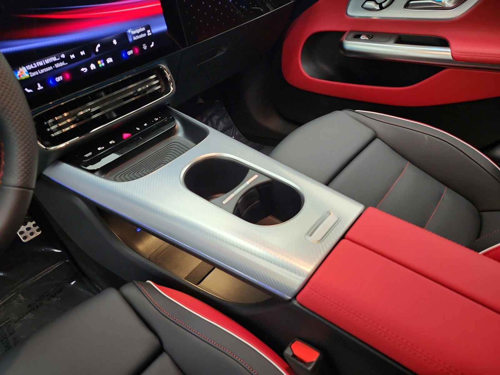 New 2027 Night Black Mercedes-Benz CLA 220 Hybrid FWD image 10