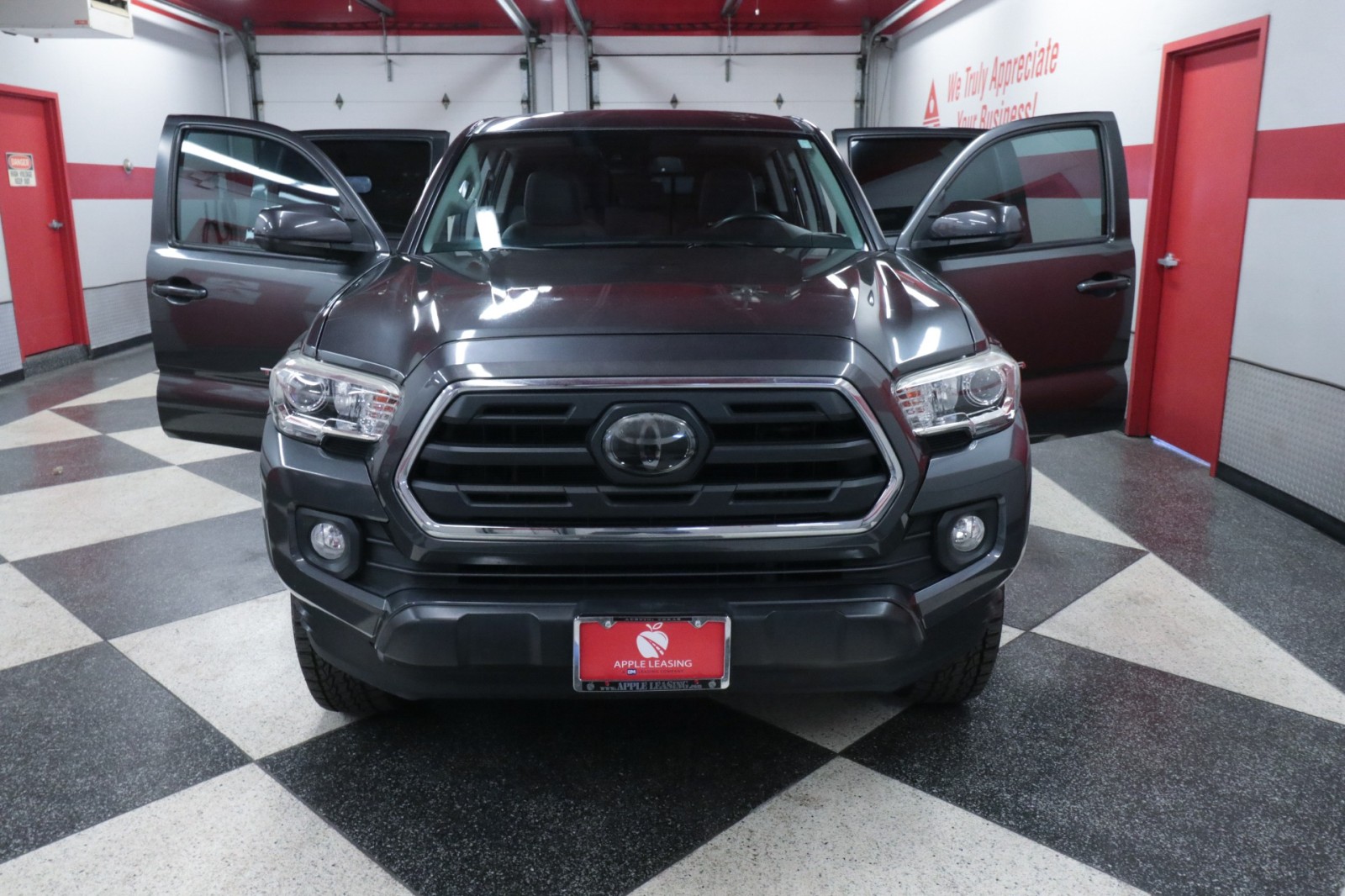 Used Car 2018 Toyota Tacoma  Sr5 For Sale Under $30,000 In Austin, Texas