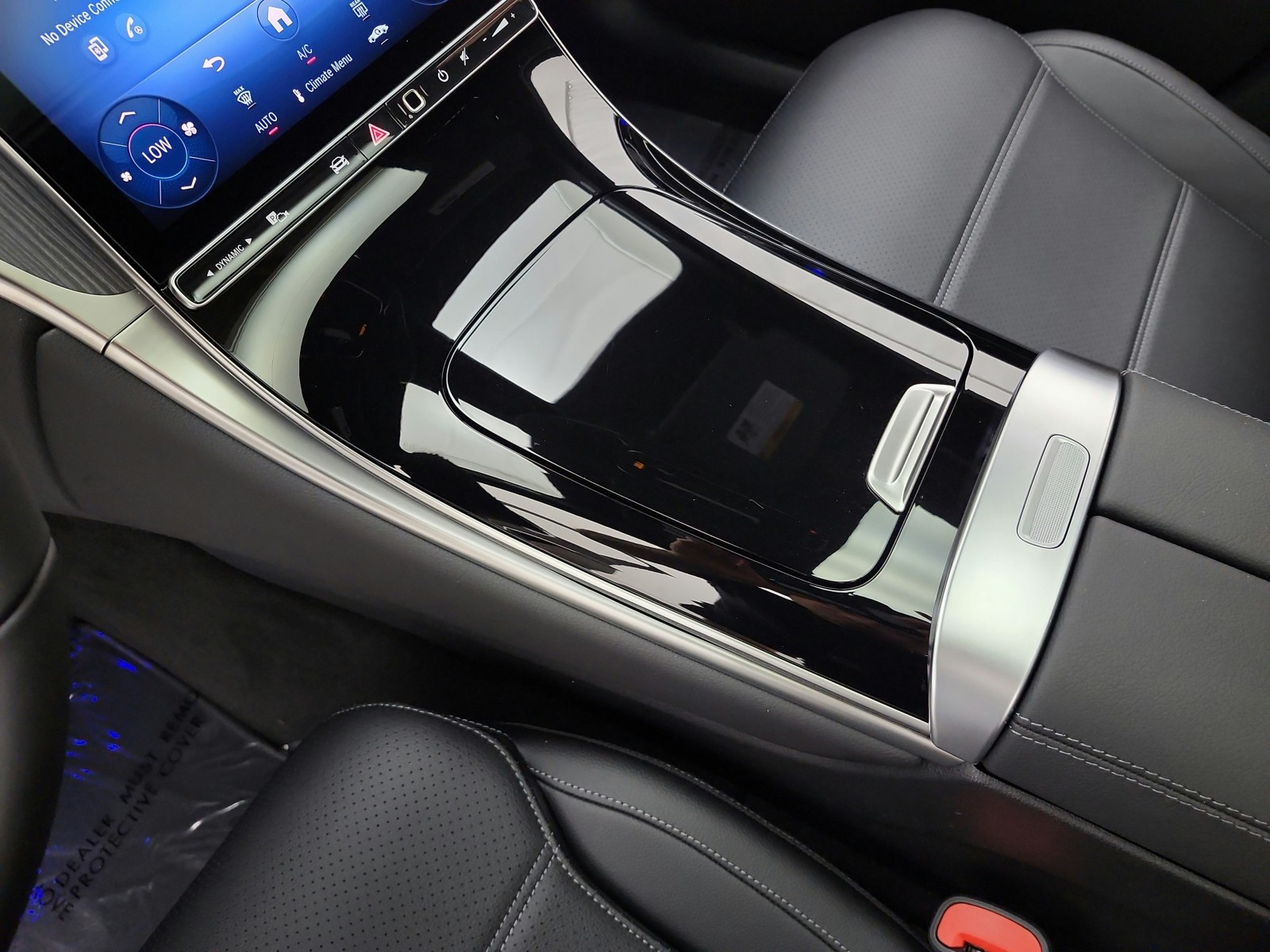 New 2026 Black Mercedes-Benz GLC 300 SUV image 9