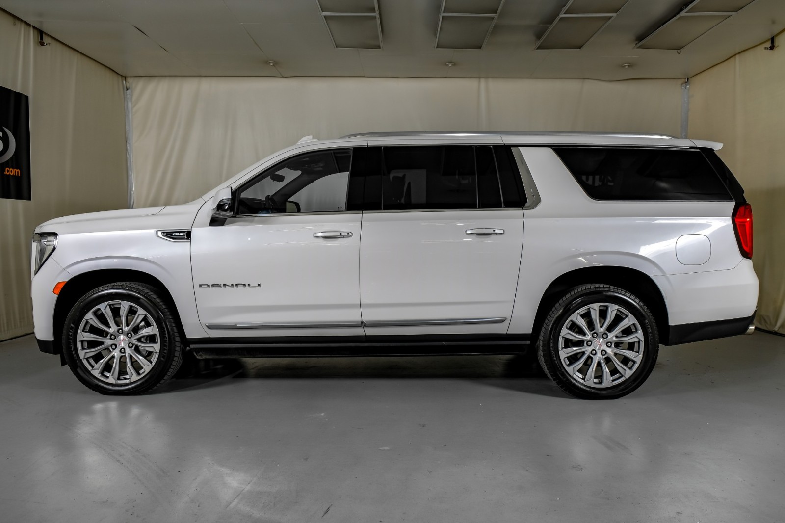 2021 GMC Yukon XL Denali 11