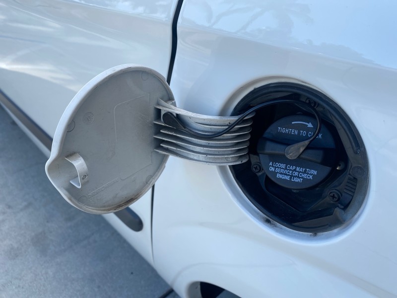 2006 Dodge Caravan SXT LOW MILES 28,367 1 OWNER HANDICAP LIFT in , 