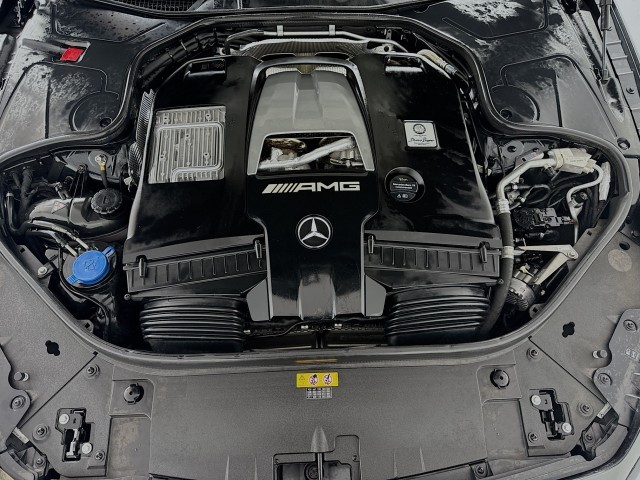2019 Mercedes-Benz S-Class AMG S 63 32