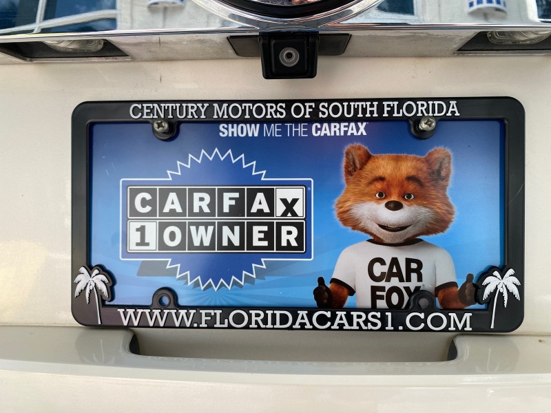 2010 Cadillac Escalade SUNROOF NAV Premium LOW MILES 66,933 in ,