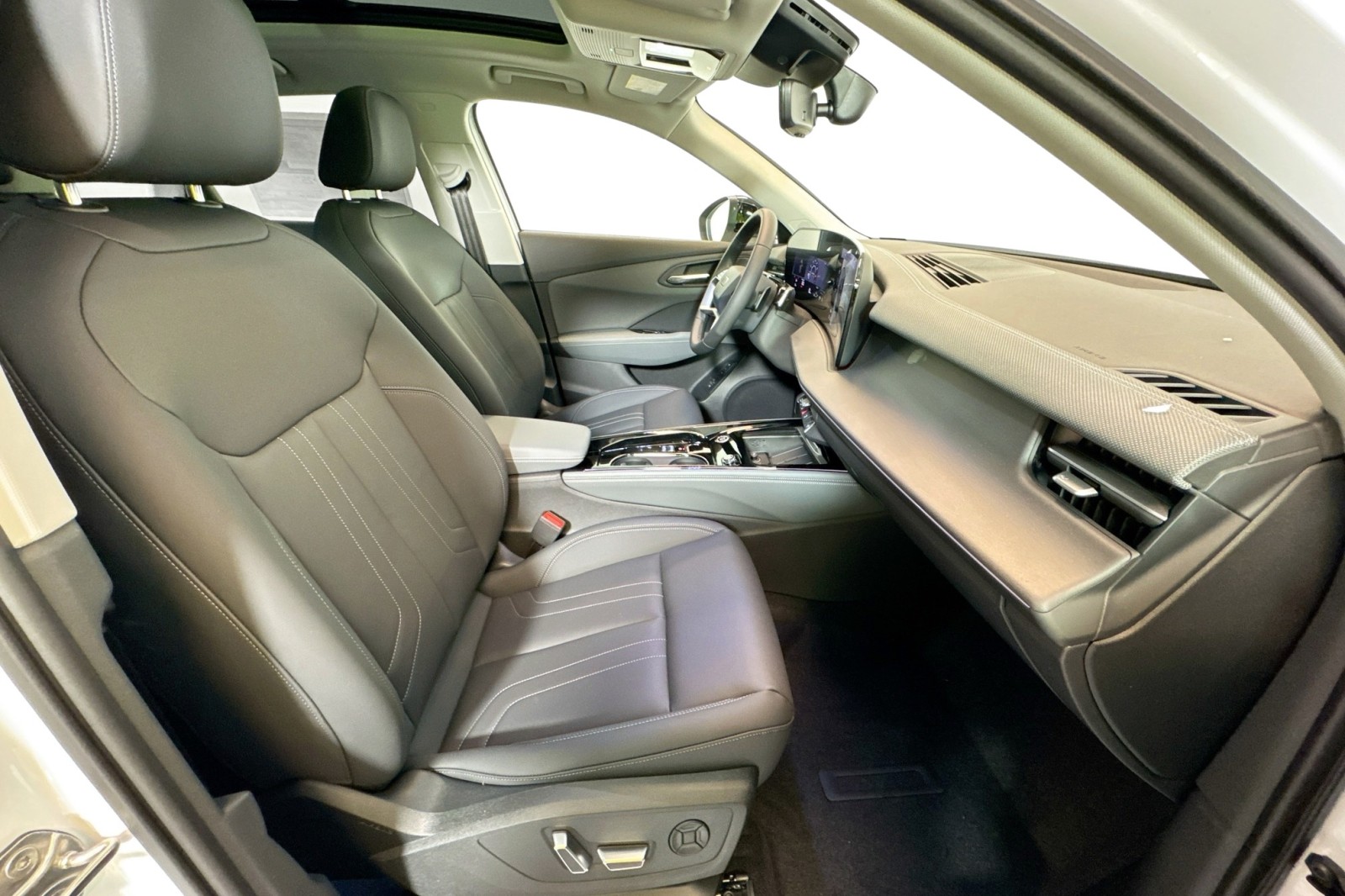 New 2026 Glacier White Metallic Audi S line quattro image 26