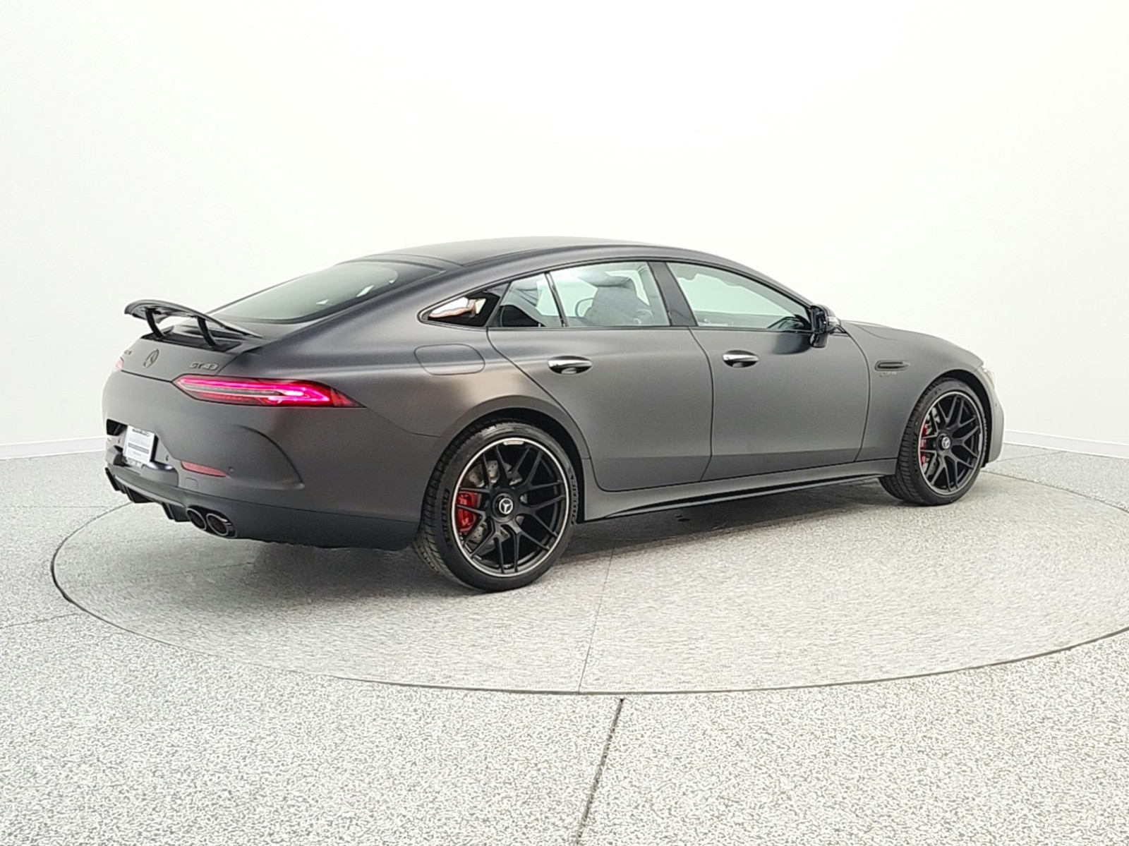 New 2026 MANUFAKTUR Graphite Grey Magno Mercedes-Benz AMG® GT 43 image 5
