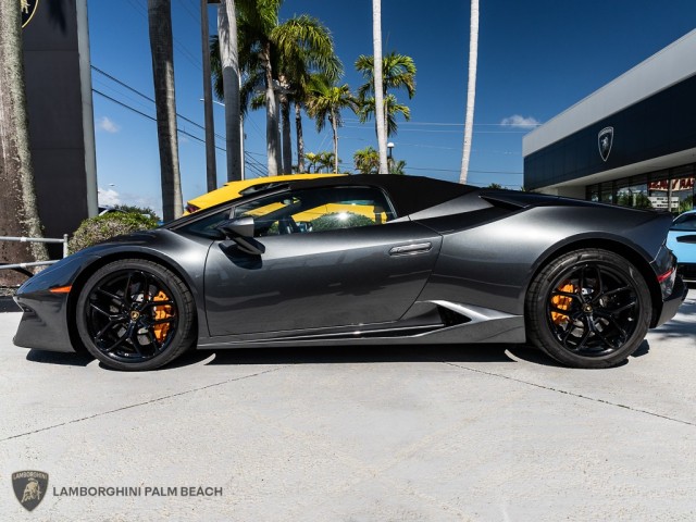 2019 Lamborghini Huracan Spyder in , 