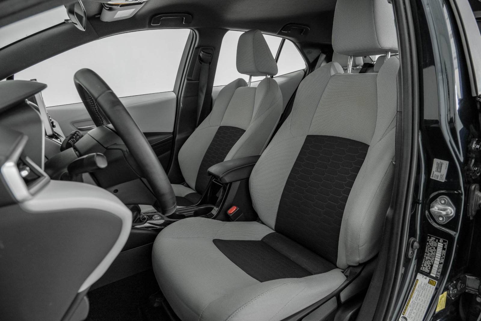 2019 Toyota Corolla Hatchback SE PRE COLLISION SYSTEM LANE DEPARTURE ALERT REAR  34