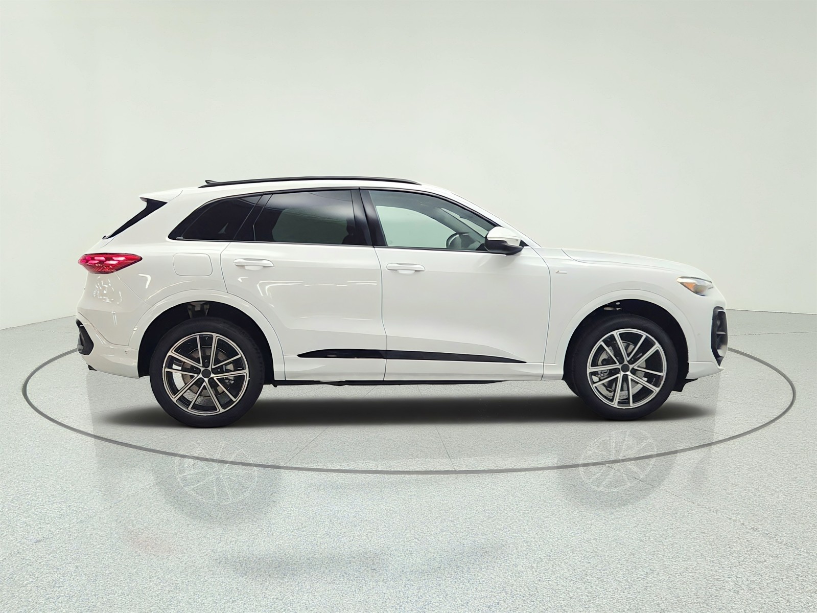 New 2026 Glacier White Metallic Audi Premium Plus 2.0 TFSI quattro image 4