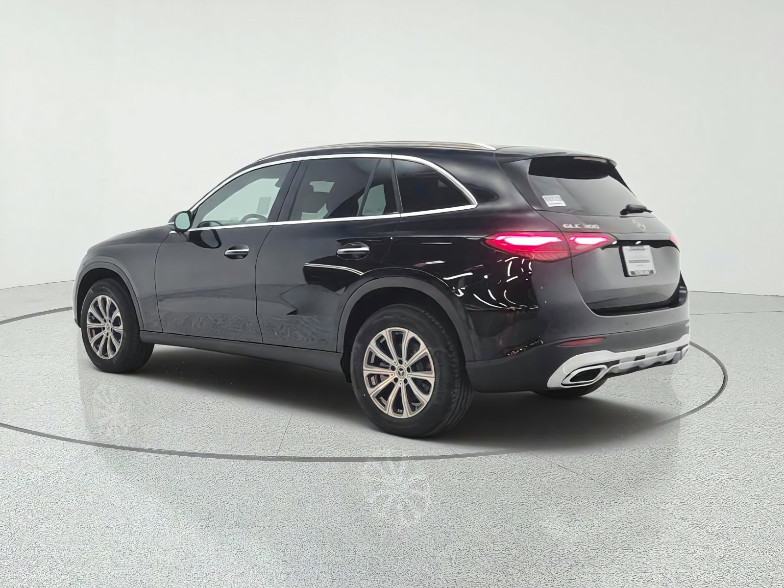 New 2026 Black Mercedes-Benz GLC 300 SUV image 7