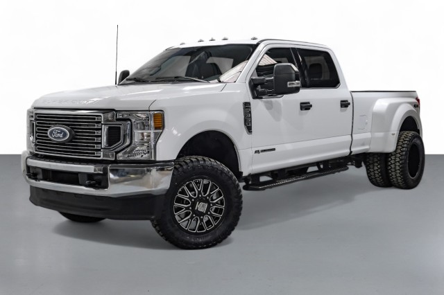 2022 Ford F-350 XLT 4