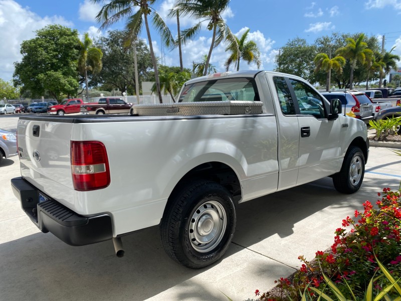 2005 Ford F-150 PU STX LOW MILES 18,931 in , 