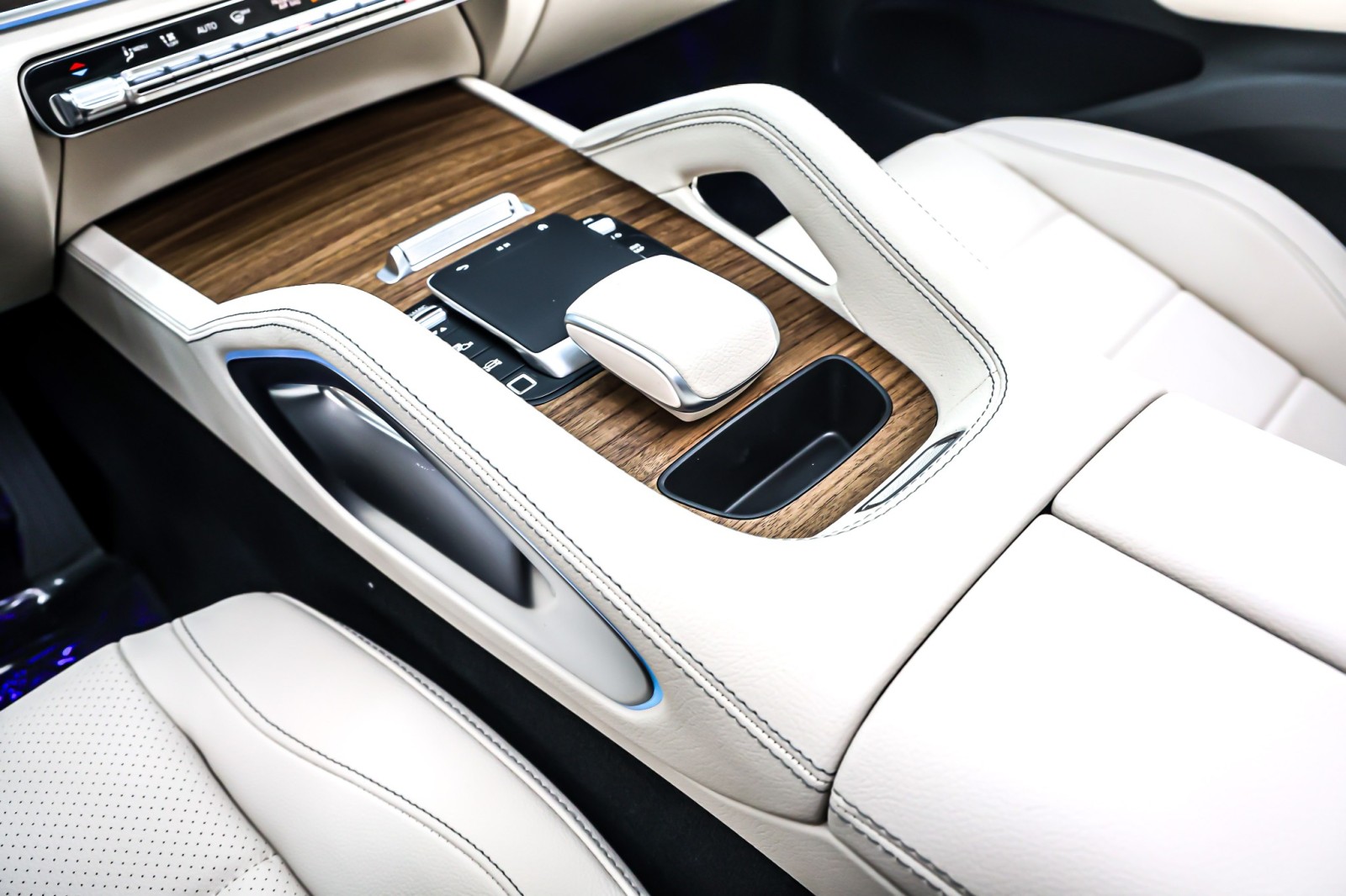 New 2026 Polar White Mercedes-Benz GLE 450 image 6