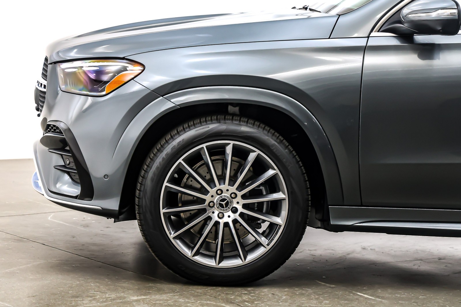 New 2026 Selenite Grey Metallic Mercedes-Benz GLE 450 image 10