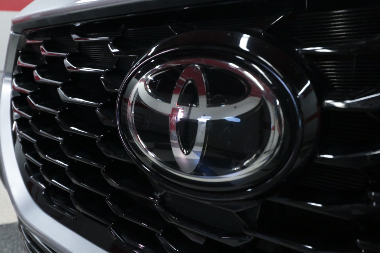 Used Car 2021 Toyota Highlander  Xse For Sale Under $35,000 In Austin, Texas