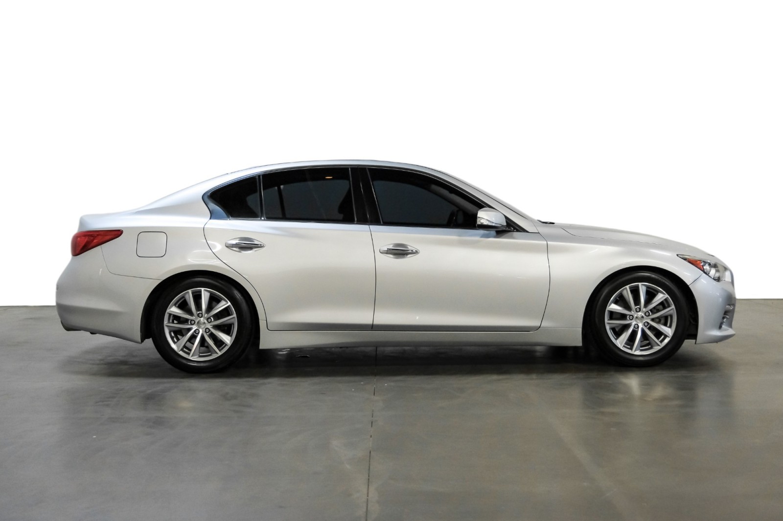 2015 INFINITI Q50 Premium Navigation CargoPkg 4