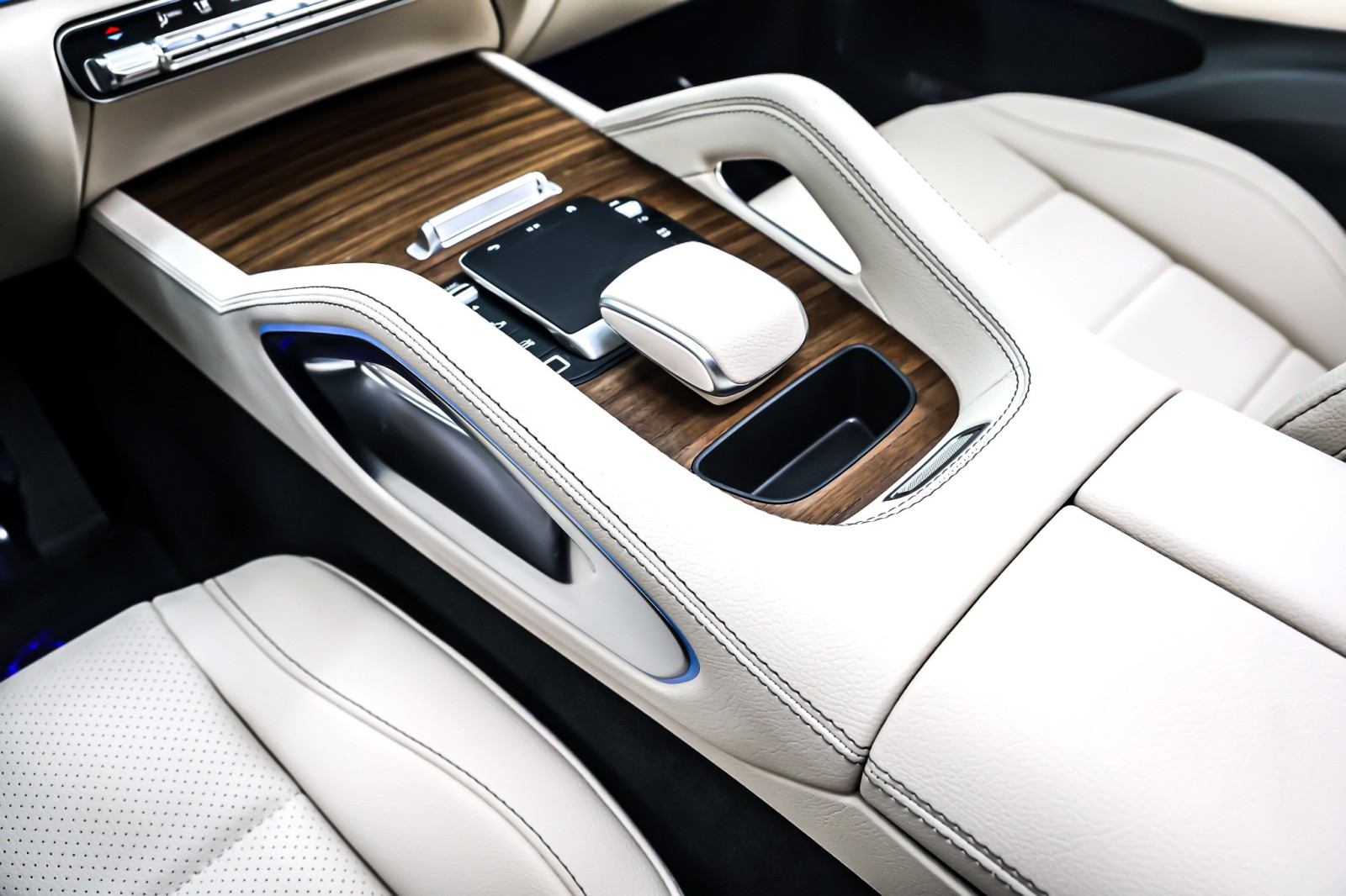 New 2026 Polar White Mercedes-Benz GLE 350 image 6