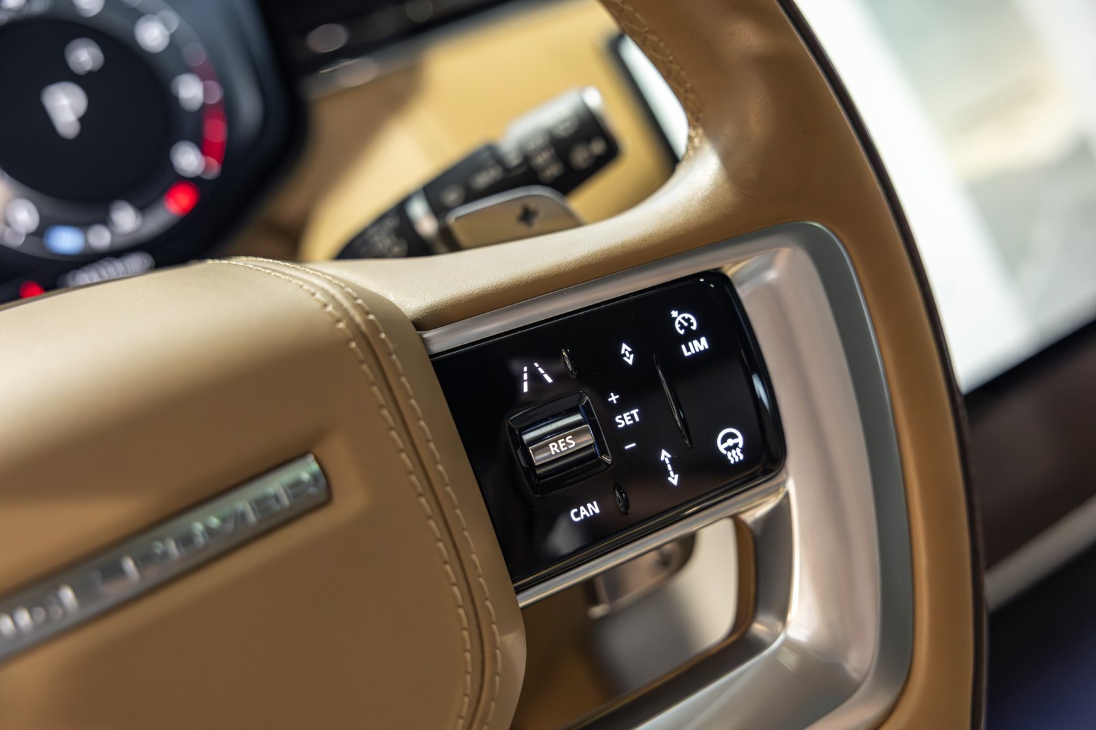 Used Car 2025 Land Rover Range Rover  Autobiography For Sale Under $150,000 In Boerne, Texas