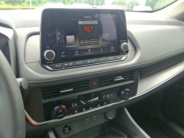 NissanRogue16