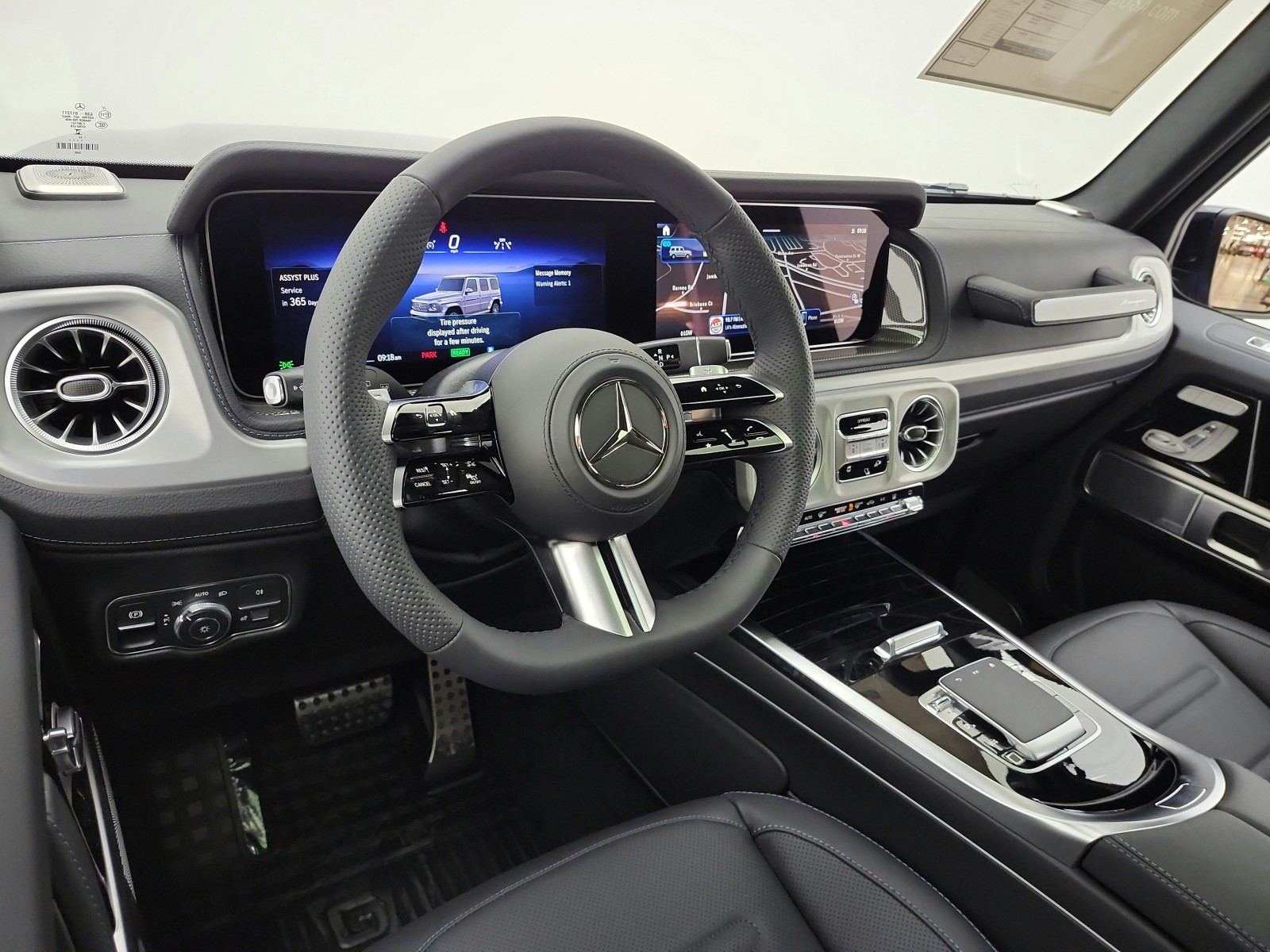 New 2027 Brilliant Blue Metallic Mercedes-Benz G 580e SUV image 9