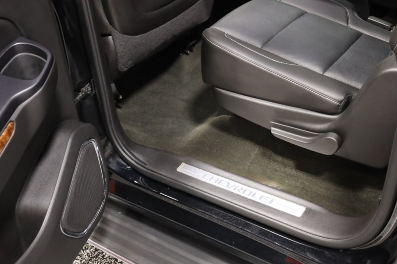 2015 Chevrolet Suburban LTZ 4WD 4dr Suv in , 