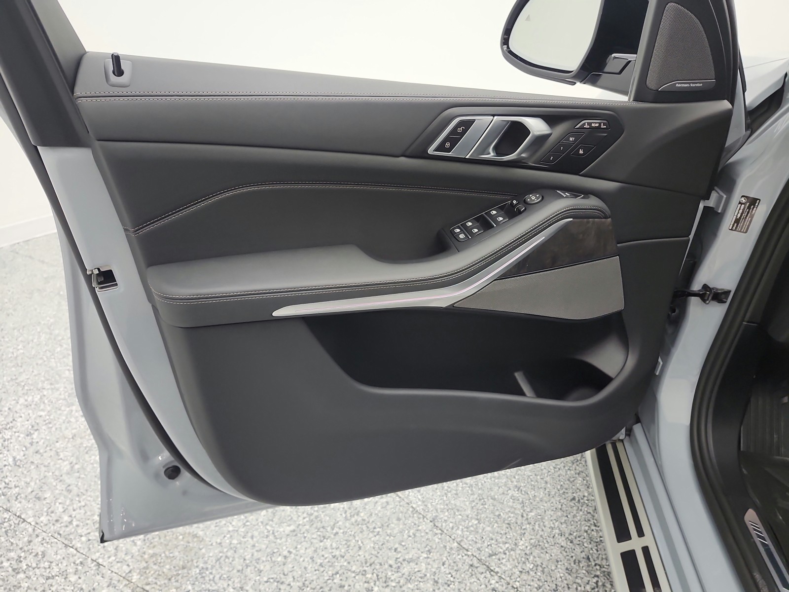 Used 2026 Brooklyn Grey Metallic BMW xDrive40i Sports Activity Vehicle image 15