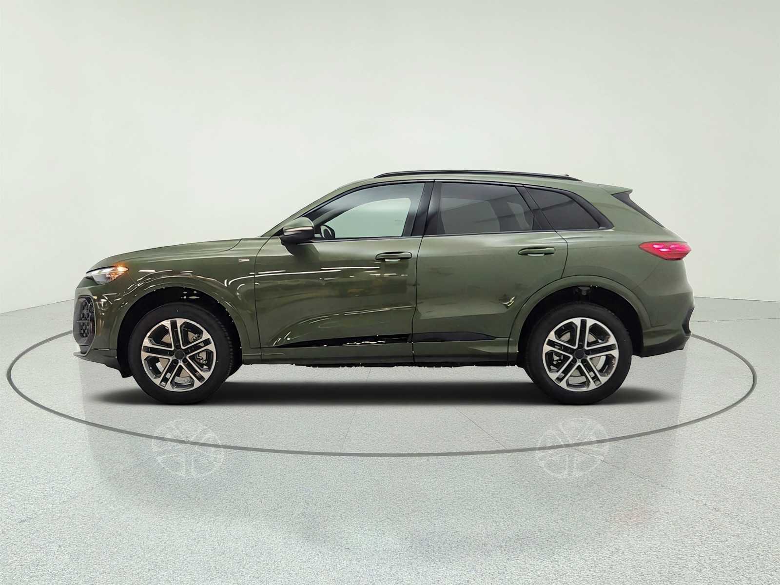 New 2026 District Green Metallic Audi Premium 2.0 TFSI quattro image 8