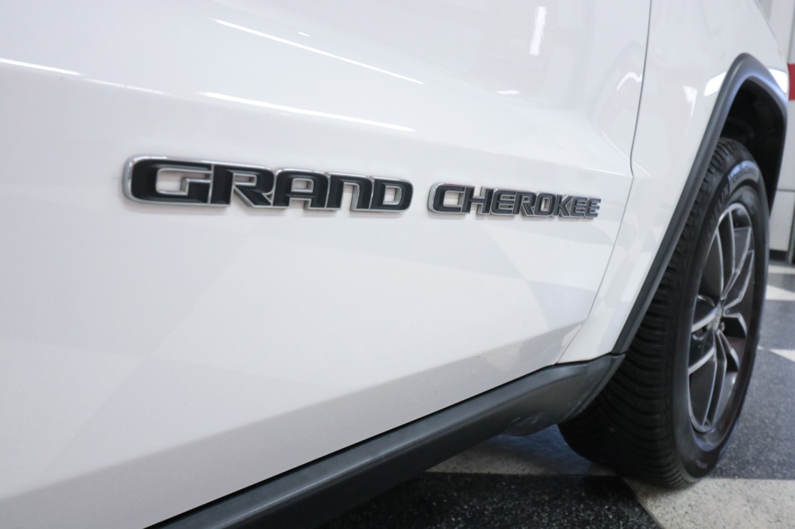 Used Car 2018 Jeep Grand Cherokee  Limited For Sale Under $20,000 In Austin, Texas