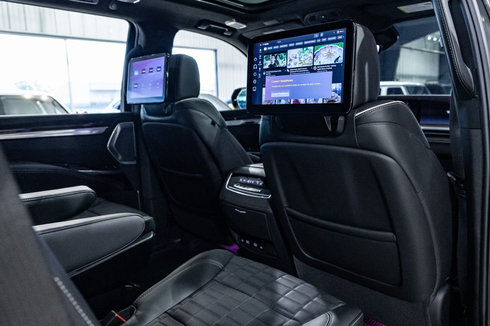 Used Car 2025 Cadillac Escalade  4wd Sport Platinum For Sale Under $130,000 In Boerne, Texas