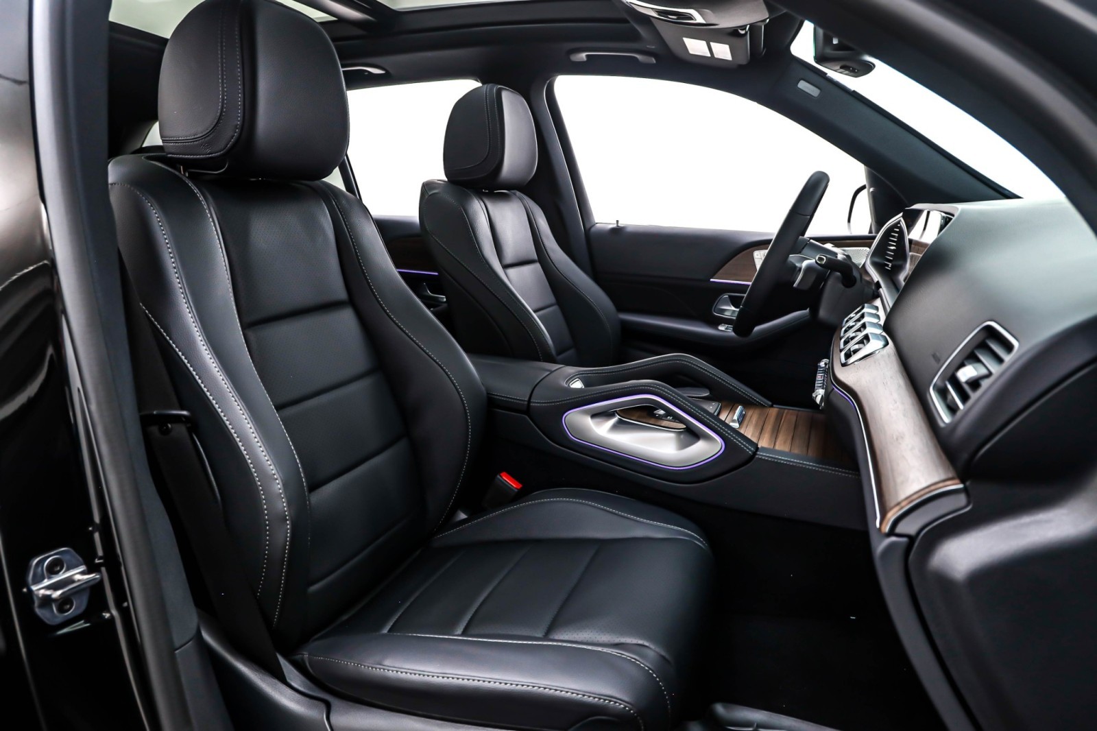 New 2026 Obsidian Black Metallic Mercedes-Benz GLE 350 image 8