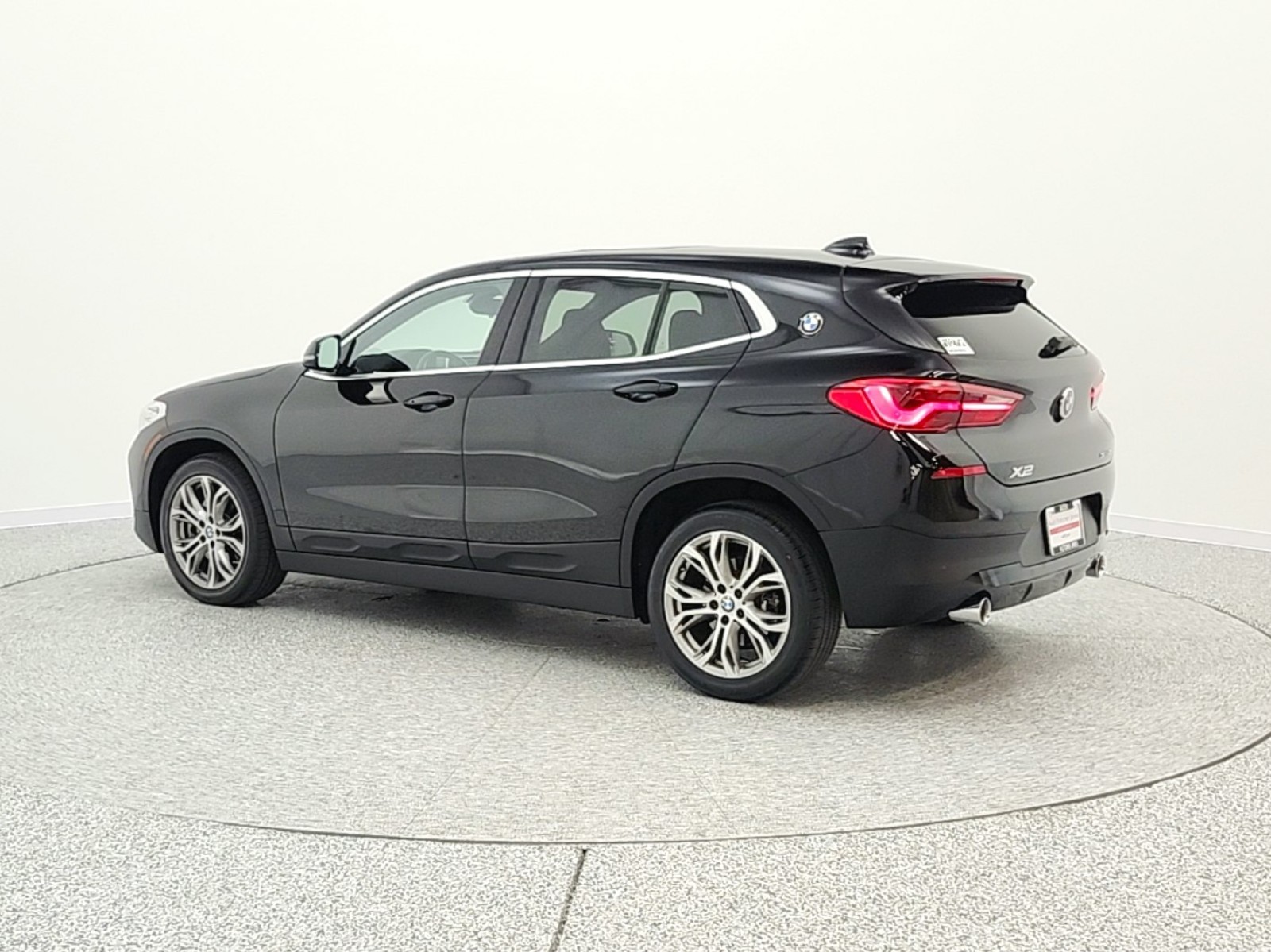 Used 2019 Jet Black BMW sDrive28i Sports Activity Coupe image 7