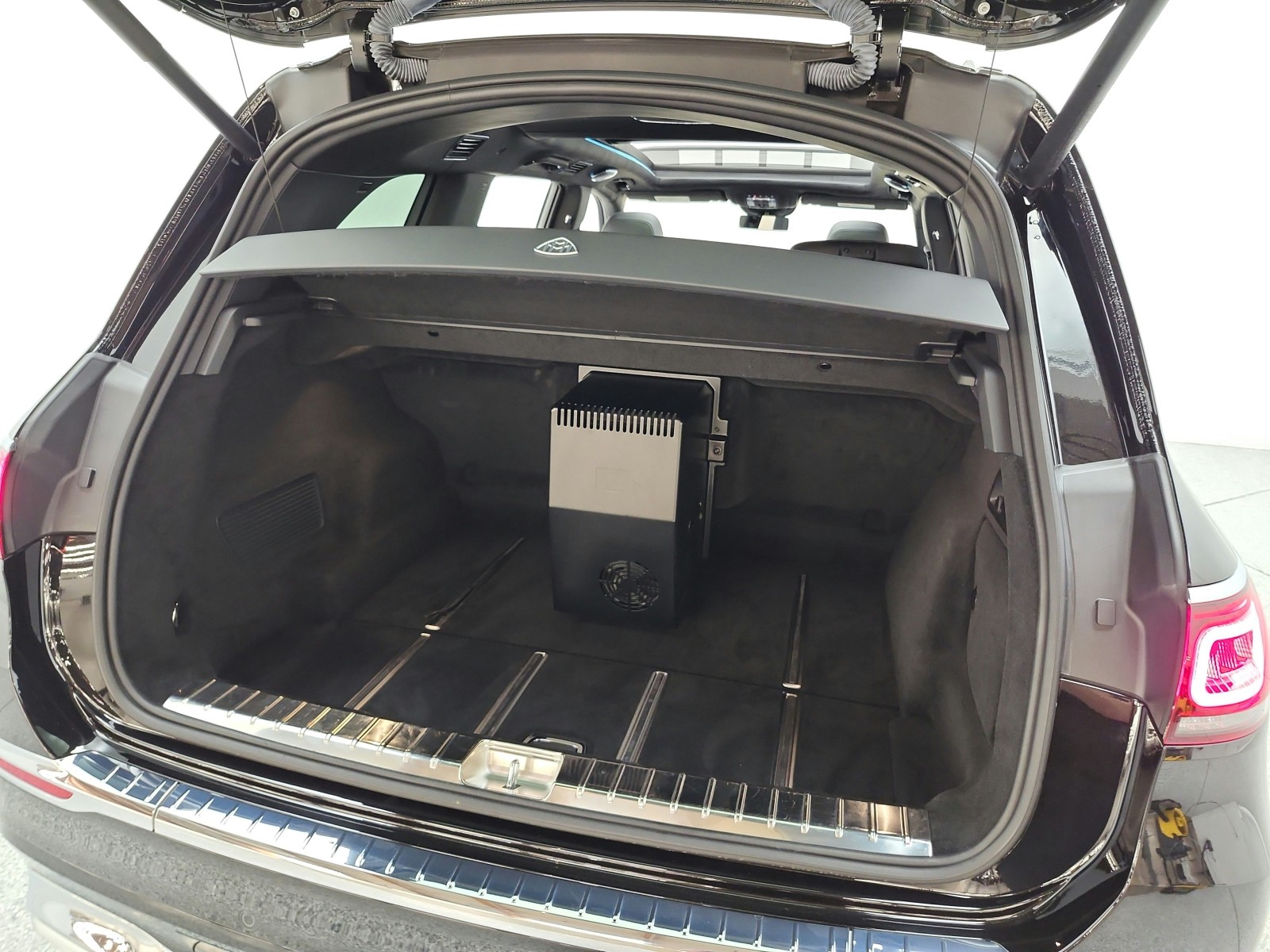 Certified Used 2021 Obsidian Black Metallic Mercedes-Benz Maybach GLS 600 4MATIC® SUV image 22