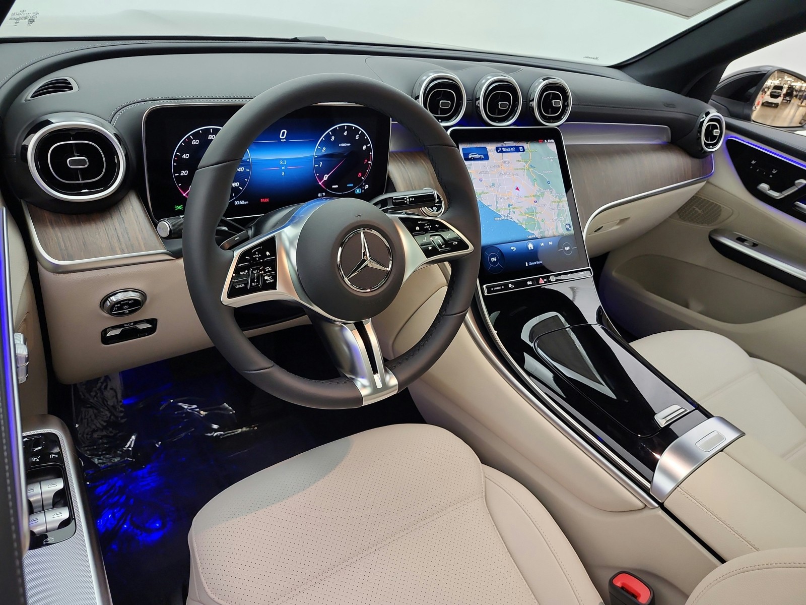 New 2027 Obsidian Black Metallic Mercedes-Benz GLC 300 SUV image 9