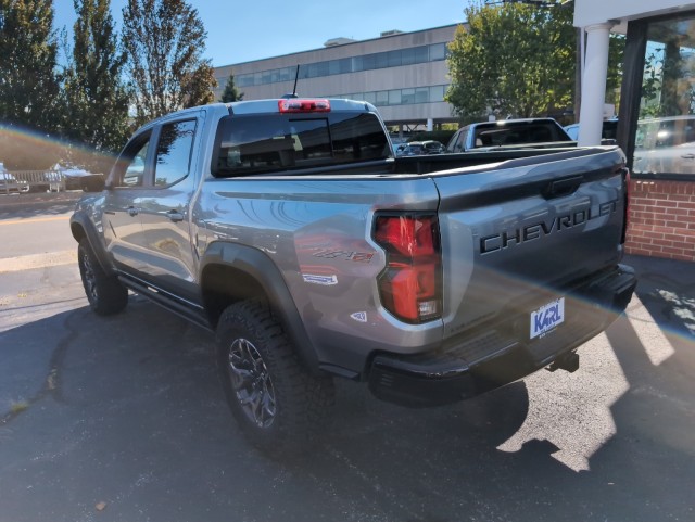 2024 Chevrolet Colorado 4WD ZR2 10