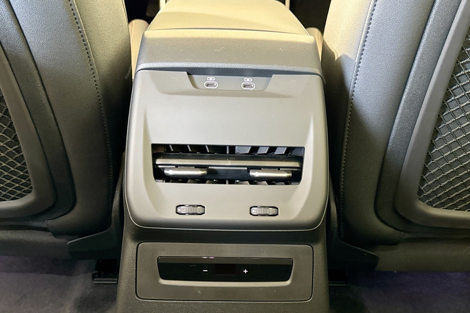 New 2025 Chronos Gray Metallic Audi Premium Plus 2.0 TFSI quattro image 22