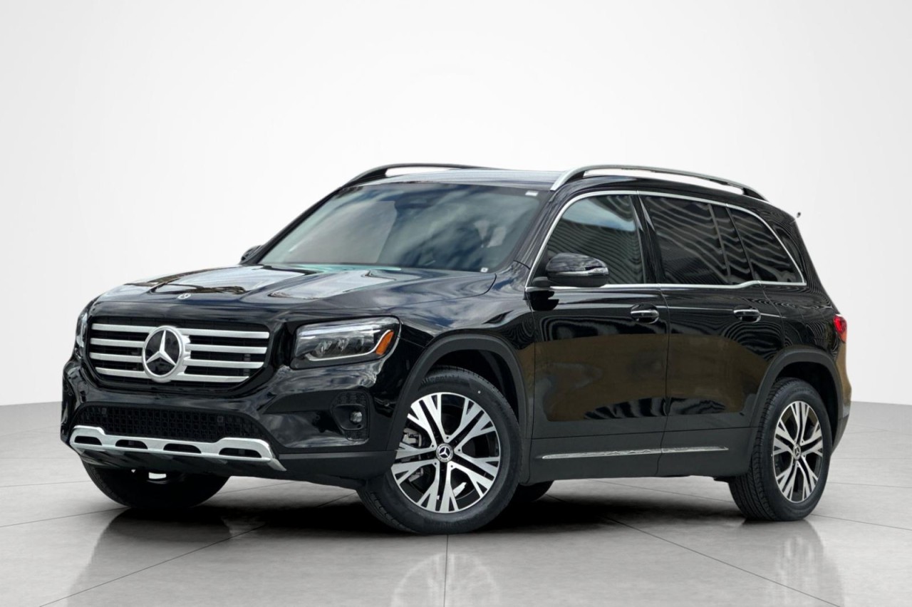 2025 Mercedes-Benz GLB GLB 250's photo