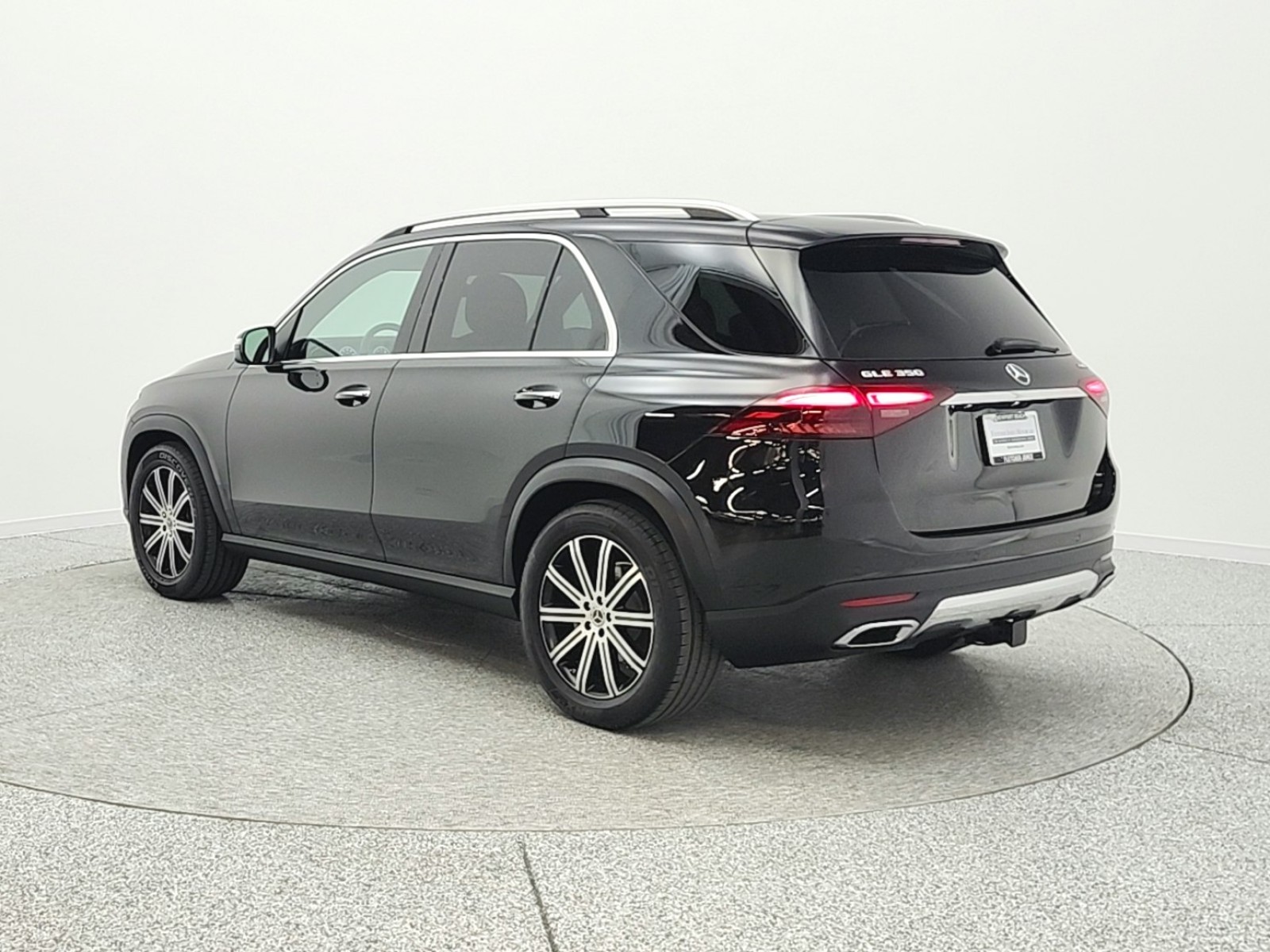 Certified Used 2026 Obsidian Black Metallic Mercedes-Benz GLE 350 4MATIC® SUV image 8