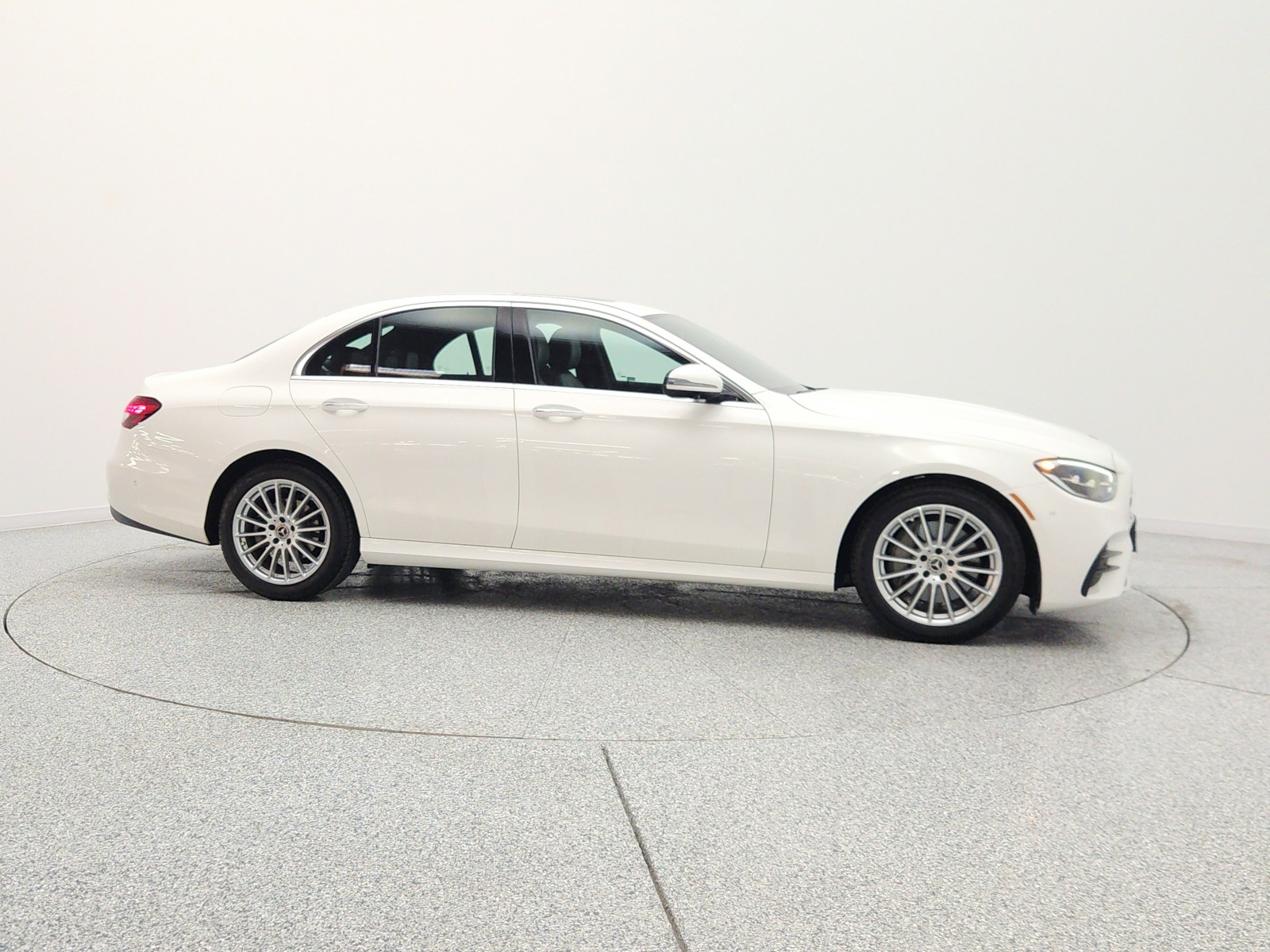 Used 2022 Polar White Mercedes-Benz E 350 RWD Sedan image 4