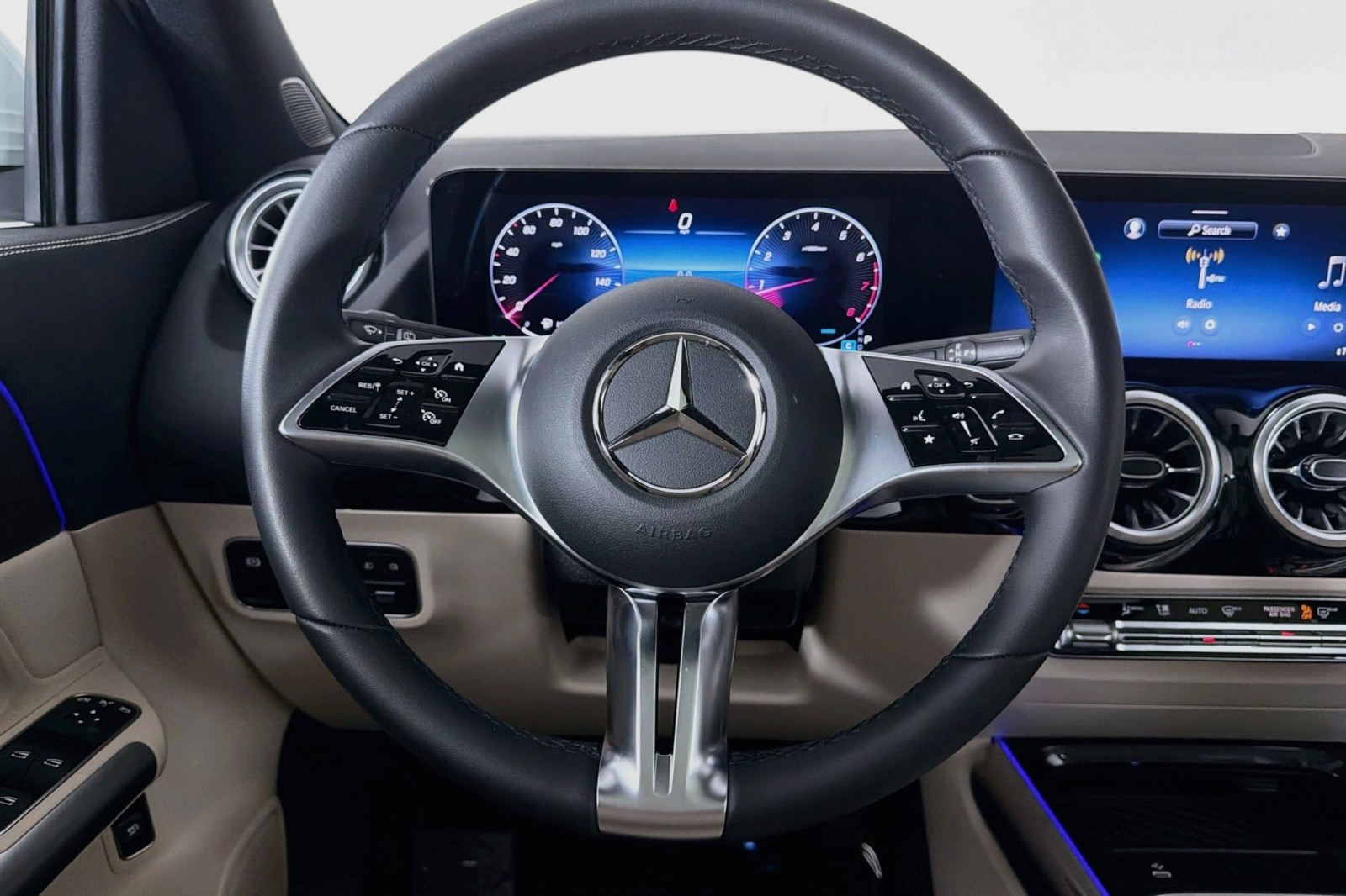 Certified Used 2026 Polar White Mercedes-Benz GLA 250 image 21