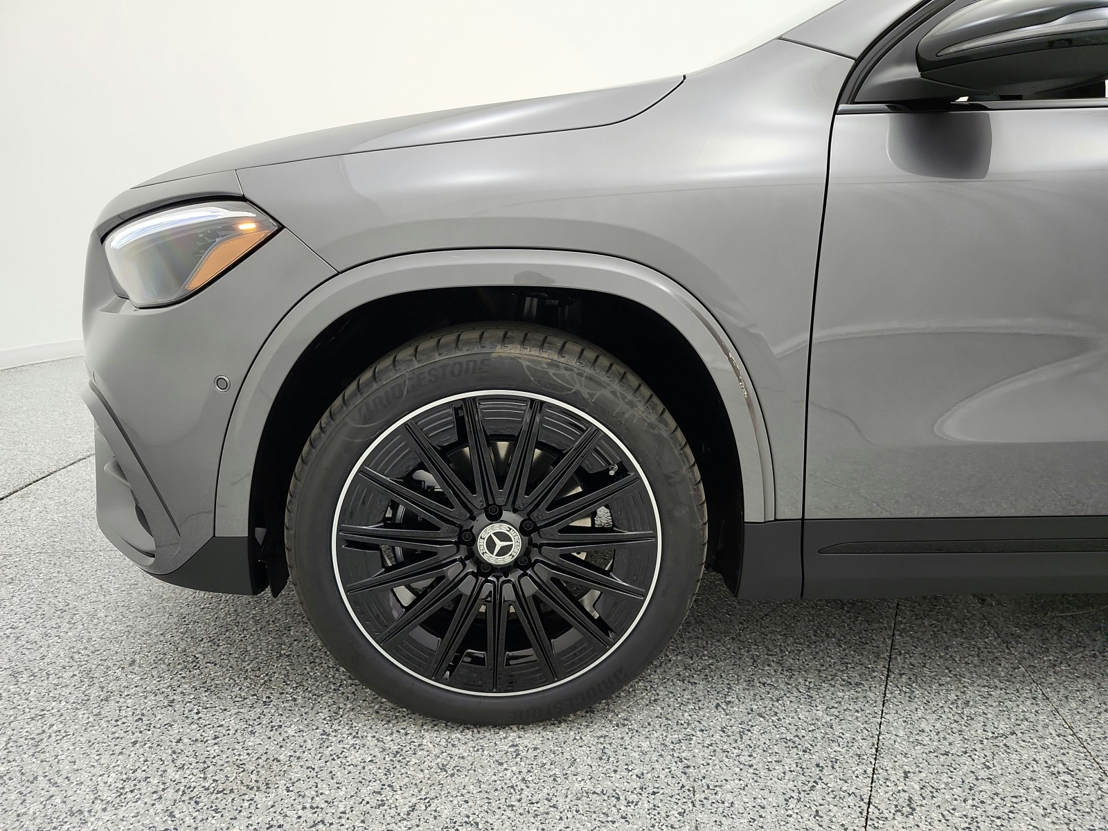 New 2026 Mountain Grey Metallic Mercedes-Benz GLA 250 SUV image 13