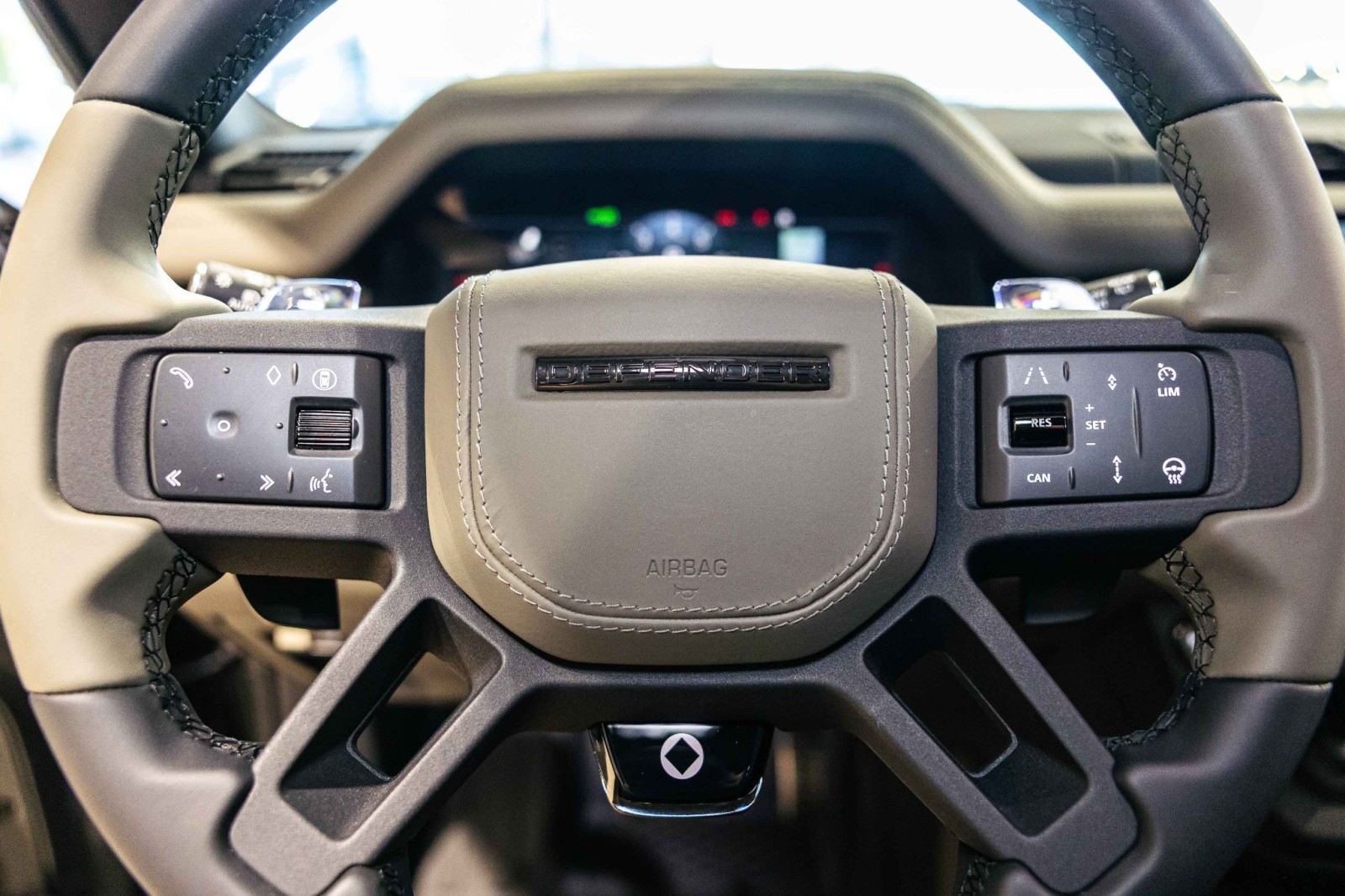 Used Car 2025 Land Rover Defender  Octa Edition One For Sale Under $180,000 In Boerne, Texas