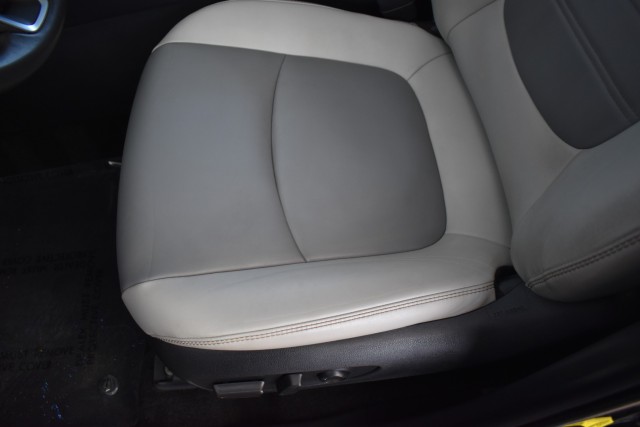 2021 Toyota RAV4 One Owner Navi Leather Moonroof Blind Spot Park As 29